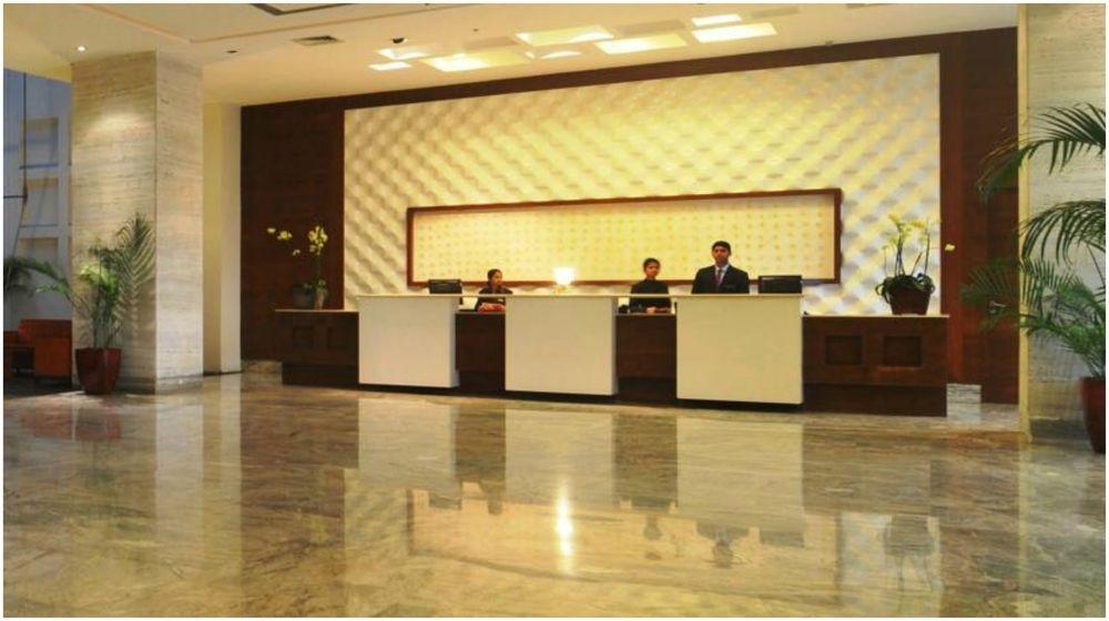 Vits Hotel Пуна Экстерьер фото