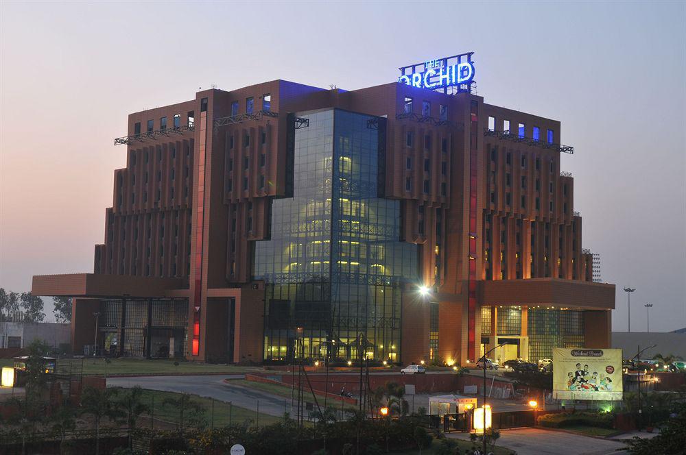 Vits Hotel Пуна Экстерьер фото